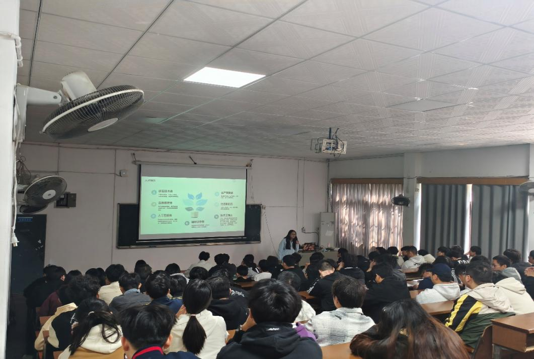 芜湖东信光电科技有限公司来我系开展 2026届毕业生校园招聘宣讲